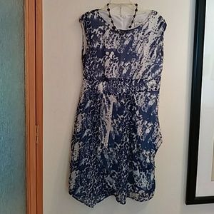 Unique blue & white lined size 16 dress.